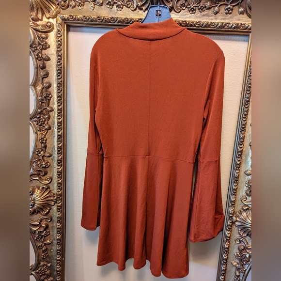 BCBG BEAUTIFUL MINI DRESS SZ M - Picture 2 of 5